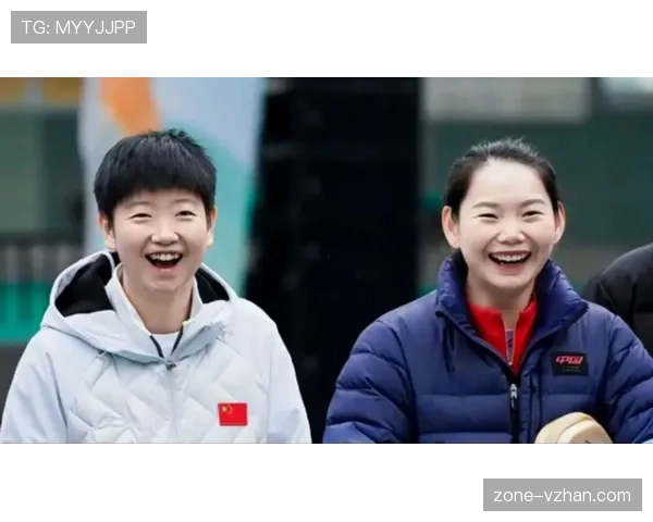 何卓佳训练完啃黄瓜的样子,真不像拿过冠军的人 何卓佳训练完啃黄瓜的样子,真不像拿过冠军的人